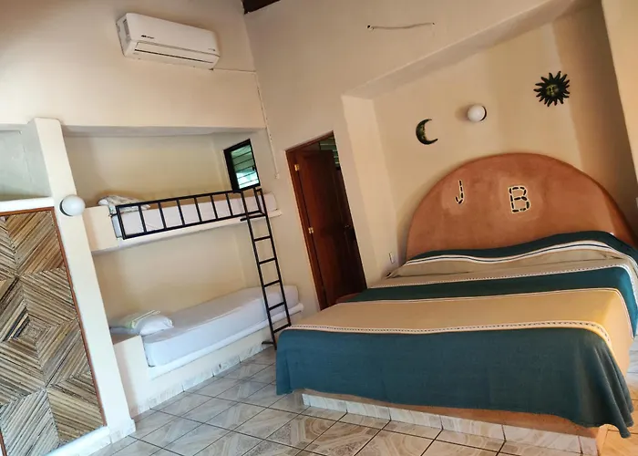 Hotel J.b. Zihuatanejo