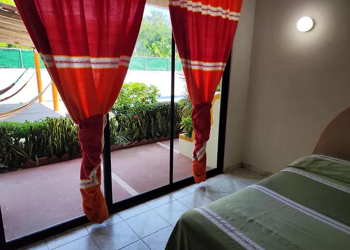 J.b. Hotel Zihuatanejo