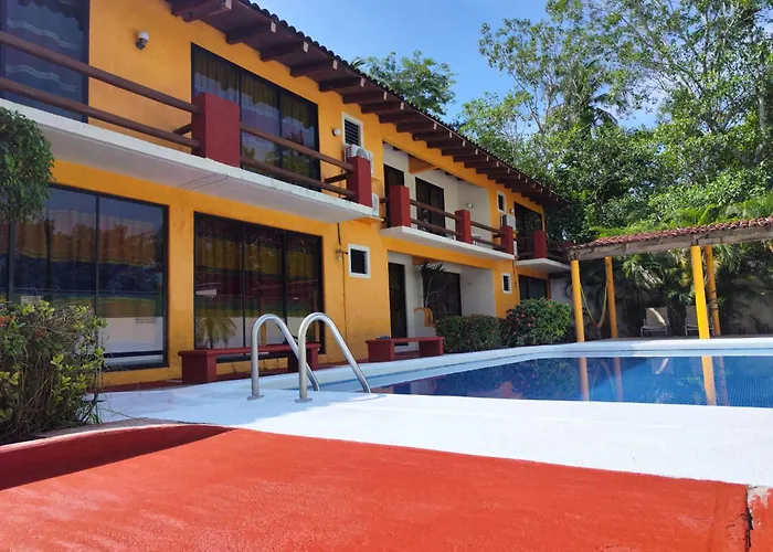 J.b. 3* Zihuatanejo