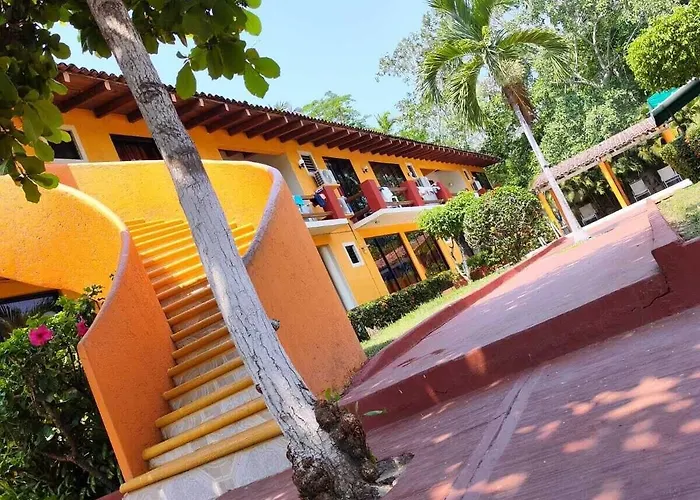 Hotel J.b. Zihuatanejo